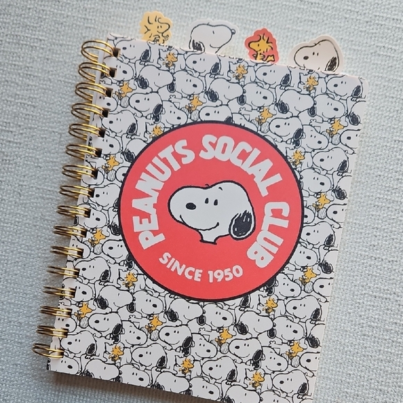 Peanuts Social Club Spiral Journal - Picture 4 of 14
